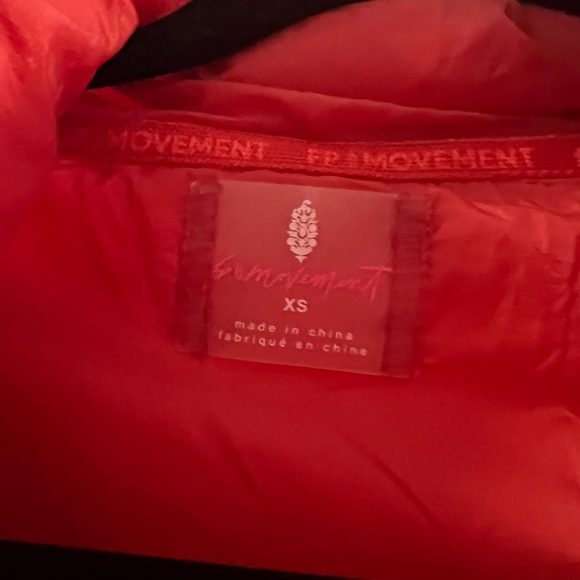 FP Movement | In A Bubble Puffer Vest Oversized Coral Size XS NWT - Picture 4 of 4